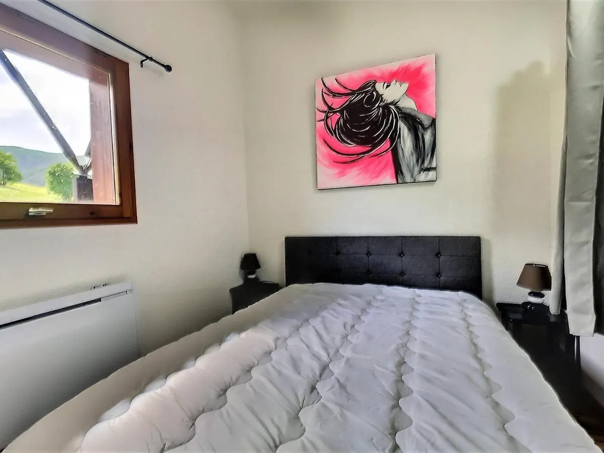 Duplex Renove, 8/10 Pers, Skis Aux Pieds, Balcon Sud, Calme, Piscine Chauffee - Fr-1-267-180 Le Corbier France