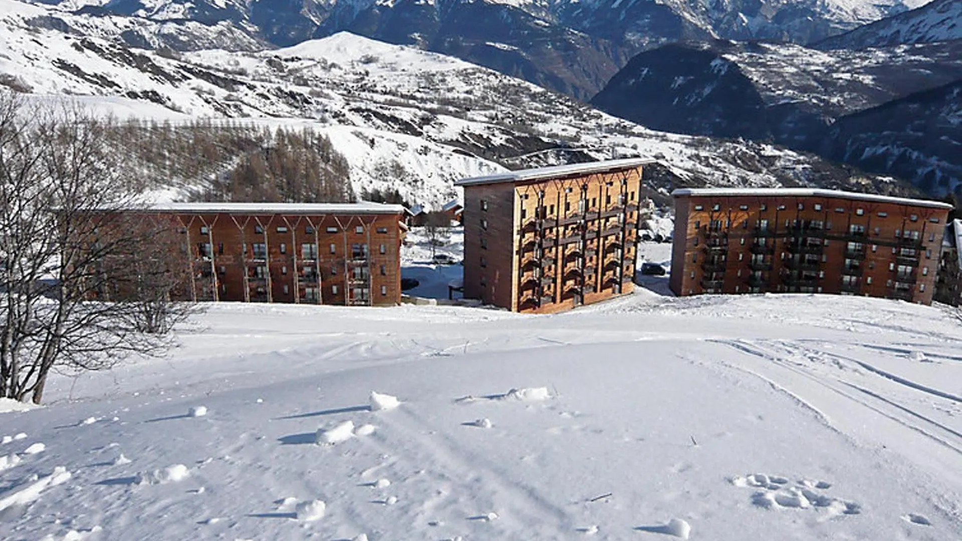 Duplex Renove, 8/10 Pers, Skis Aux Pieds, Balcon Sud, Calme, Piscine Chauffee - Fr-1-267-180 Le Corbier France